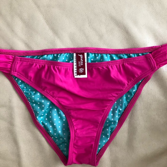 ☀️GUESS Pink Bikini bottom - Picture 5 of 13